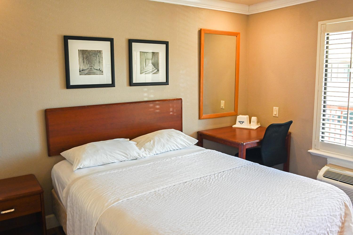 Days Inn By Wyndham San Francisco S/Oyster Point Airport South San Francisco Dış mekan fotoğraf